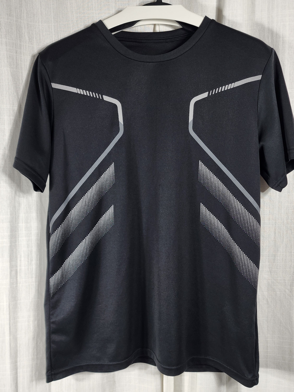 Best Sport Fashion Black Short-Sleeve Athletic Tee with Silver Graphics